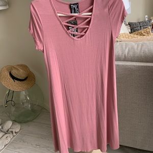 3/$21New York TMG blush pink dress easy to wear!